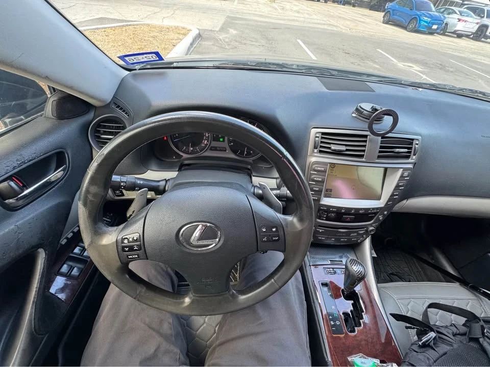 2006 Lexus IS 2nd Gen - Image 4 of 8