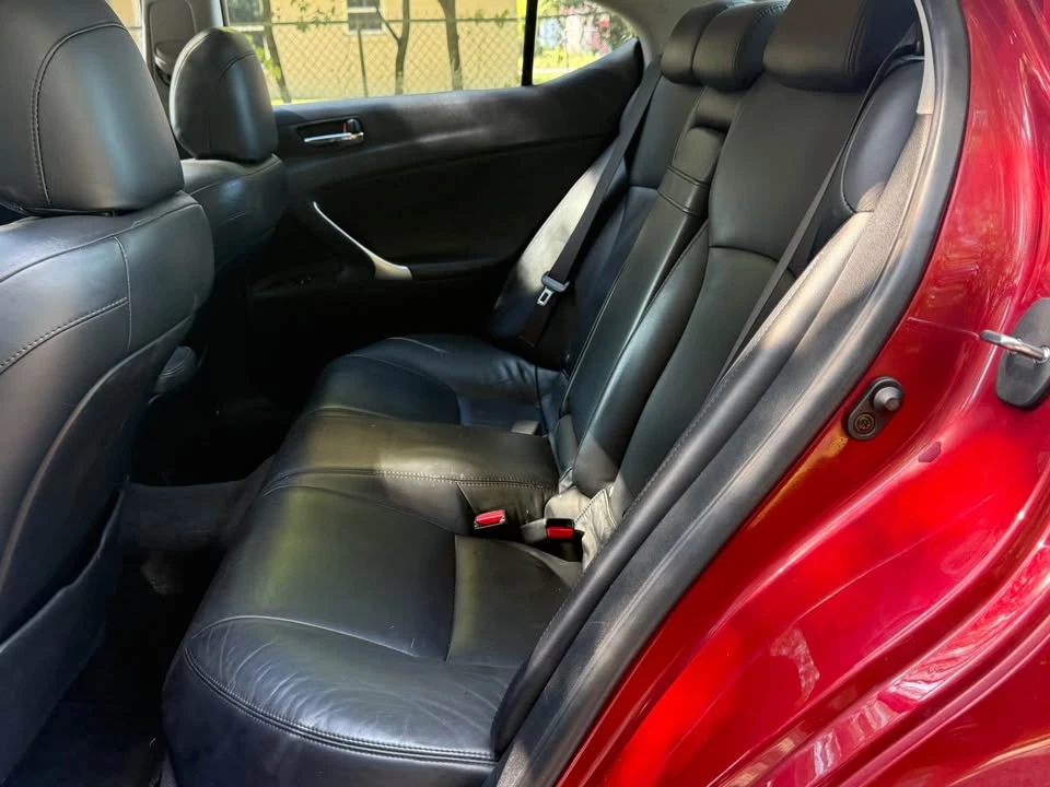 2006 Lexus IS 2nd Gen - Image 15 of 19
