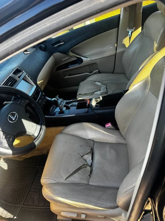 2006 Lexus IS 2nd Gen - Image 6 of 7