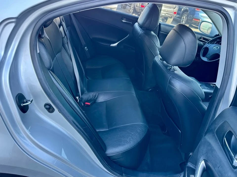 2006 Lexus IS 2nd Gen - Image 12 of 16