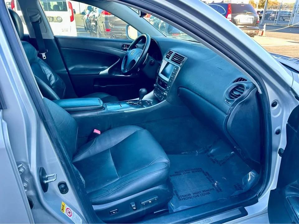 2006 Lexus IS 2nd Gen - Image 13 of 16