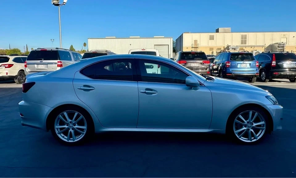 2006 Lexus IS 2nd Gen - Image 4 of 16