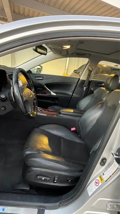 2006 Lexus IS 2nd Gen - Image 6 of 13