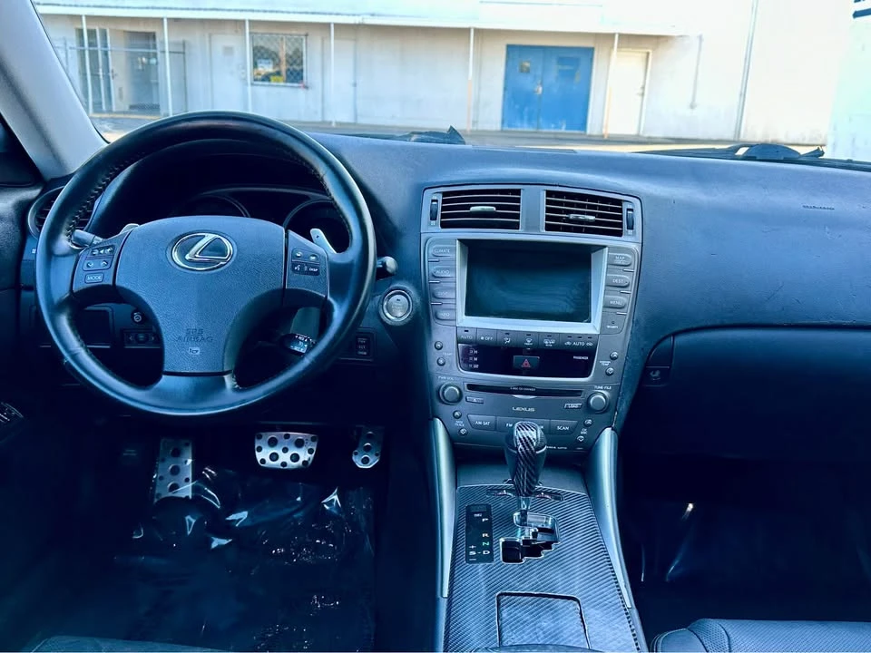2006 Lexus IS 2nd Gen - Image 10 of 16