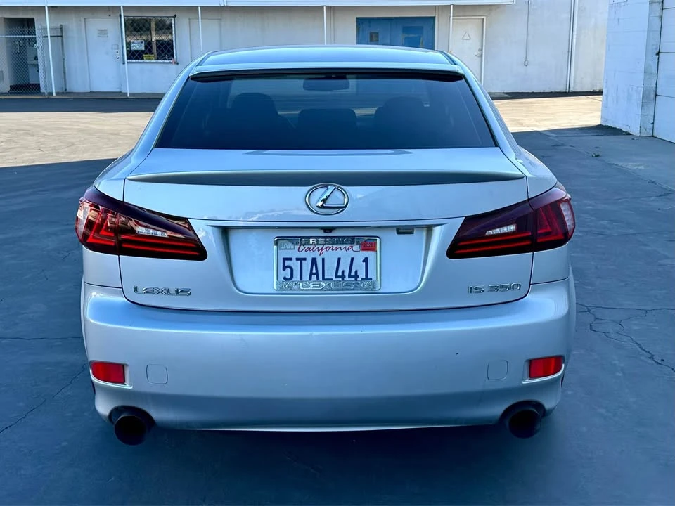 2006 Lexus IS 2nd Gen - Image 5 of 16