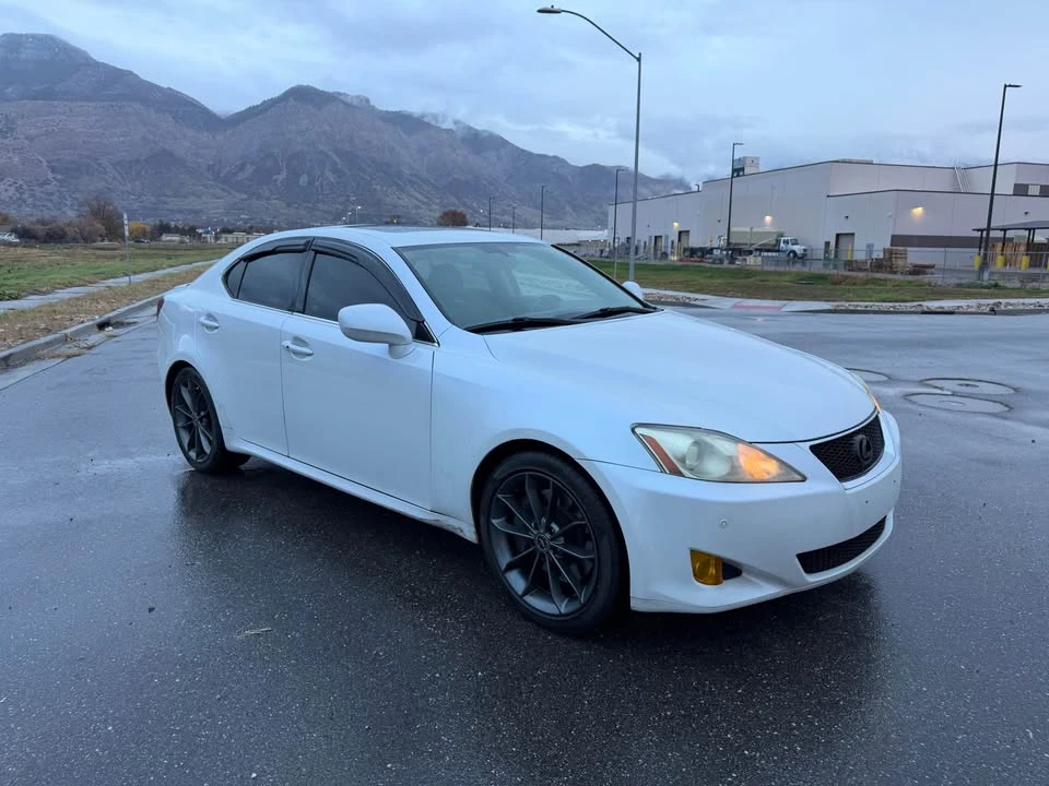 2006 Lexus IS 2nd Gen - Image 3 of 18