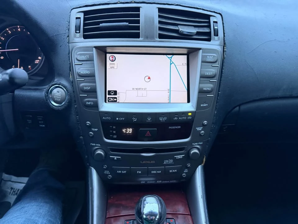 2006 Lexus IS 2nd Gen - Image 17 of 18
