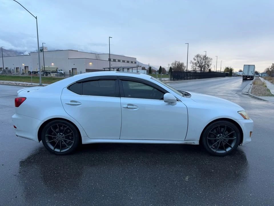 2006 Lexus IS 2nd Gen - Image 4 of 18