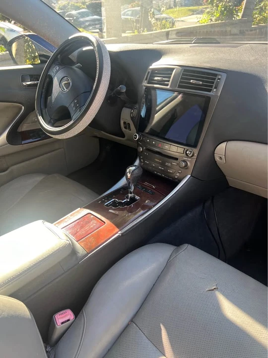 2006 Lexus IS 2nd Gen - Image 3 of 4