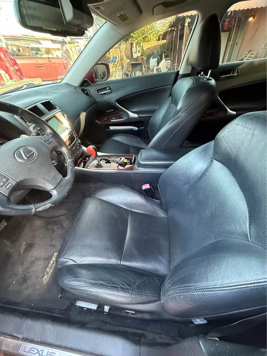 2006 Lexus IS 2nd Gen - Image 6 of 15