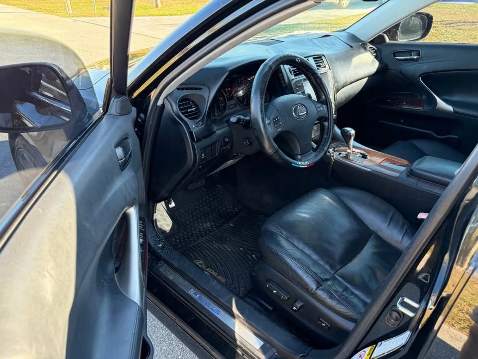 2006 Lexus IS 2nd Gen - Image 8 of 13