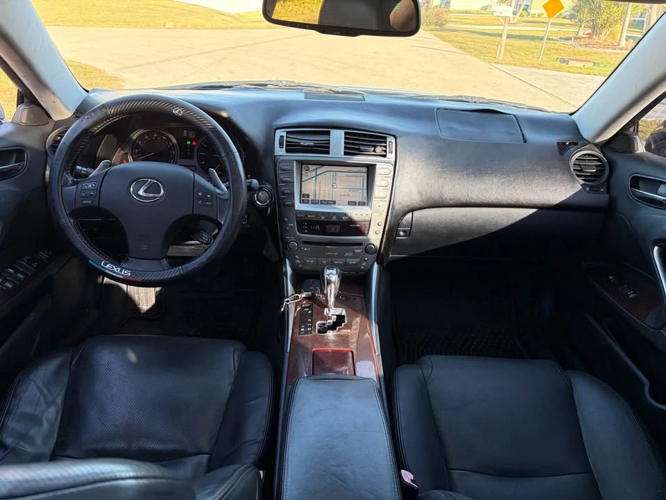2006 Lexus IS 2nd Gen - Image 10 of 13