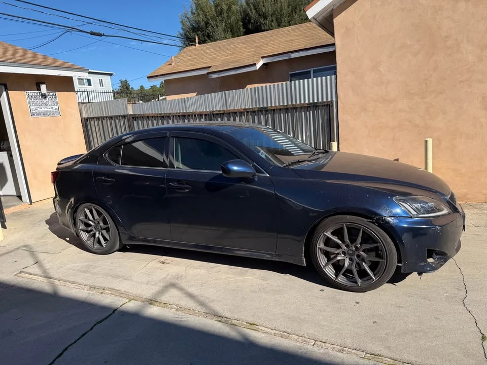 2006 Lexus IS 2nd Gen - Image 4 of 19