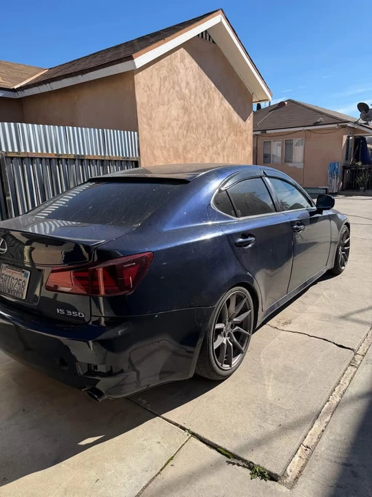 2006 Lexus IS 2nd Gen - Image 5 of 19