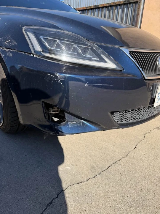 2006 Lexus IS 2nd Gen - Image 2 of 19