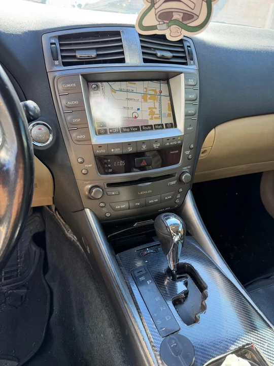 2006 Lexus IS 2nd Gen - Image 14 of 19