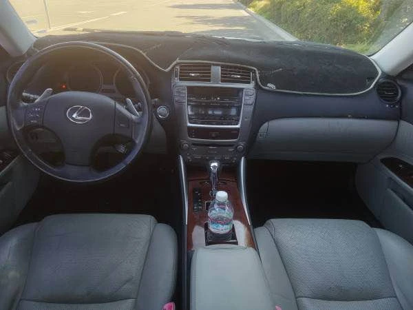 2006 Lexus IS 2nd Gen - Image 7 of 10
