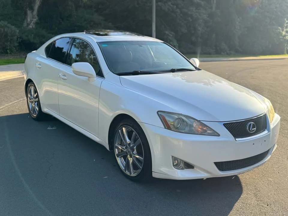 2006 Lexus IS 2nd Gen - Image 6 of 10
