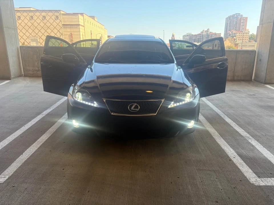 2006 Lexus IS 2nd Gen - Image 2 of 20