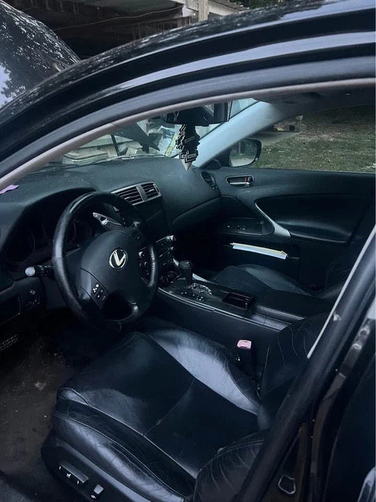 2006 Lexus IS 2nd Gen - Image 2 of 6