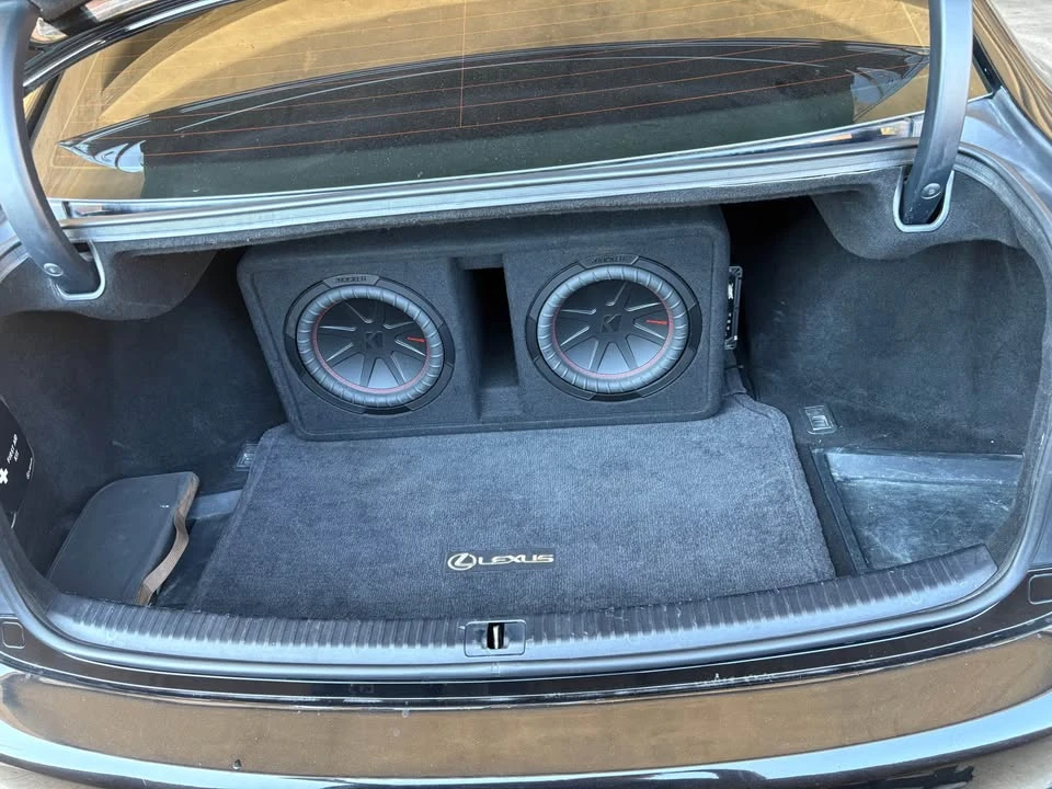 2006 Lexus IS 2nd Gen - Image 18 of 20