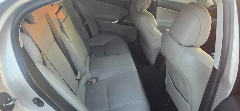 2006 Lexus IS 2nd Gen - Image 7 of 9