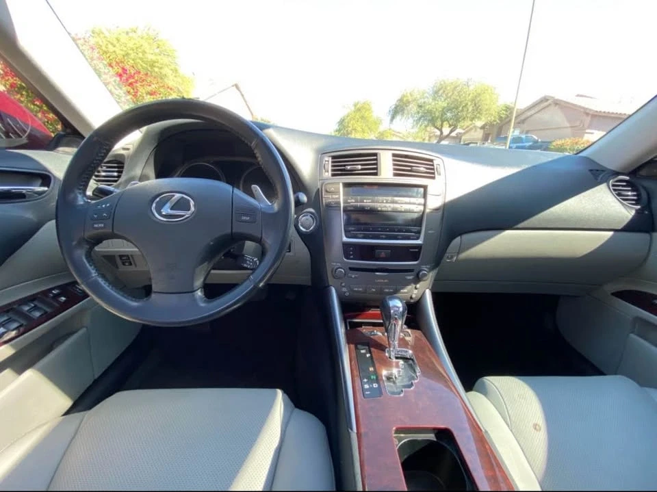 2006 Lexus IS 2nd Gen - Image 16 of 20