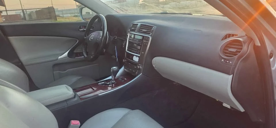 2006 Lexus IS 2nd Gen - Image 6 of 9