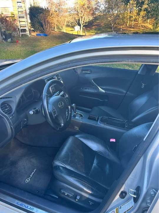 2006 Lexus IS 2nd Gen - Image 7 of 14