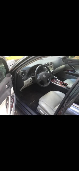 2006 Lexus IS 2nd Gen - Image 3 of 10