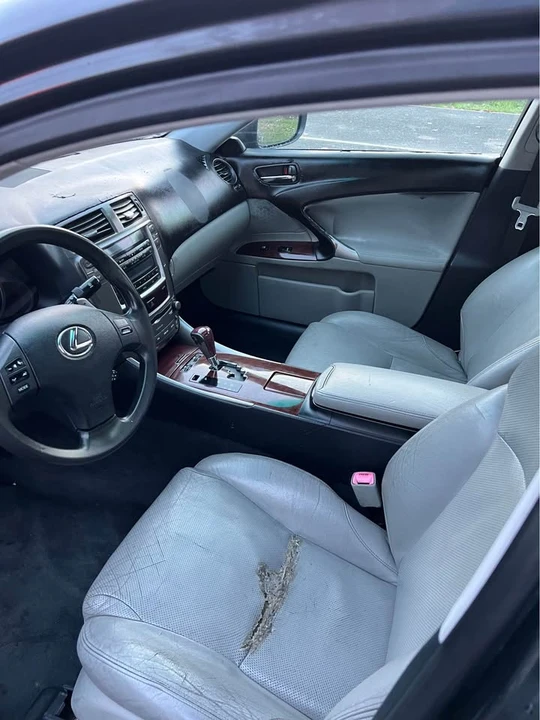 2006 Lexus IS 2nd Gen - Image 12 of 15