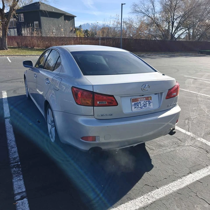 2006 Lexus IS 2nd Gen - Image 4 of 11