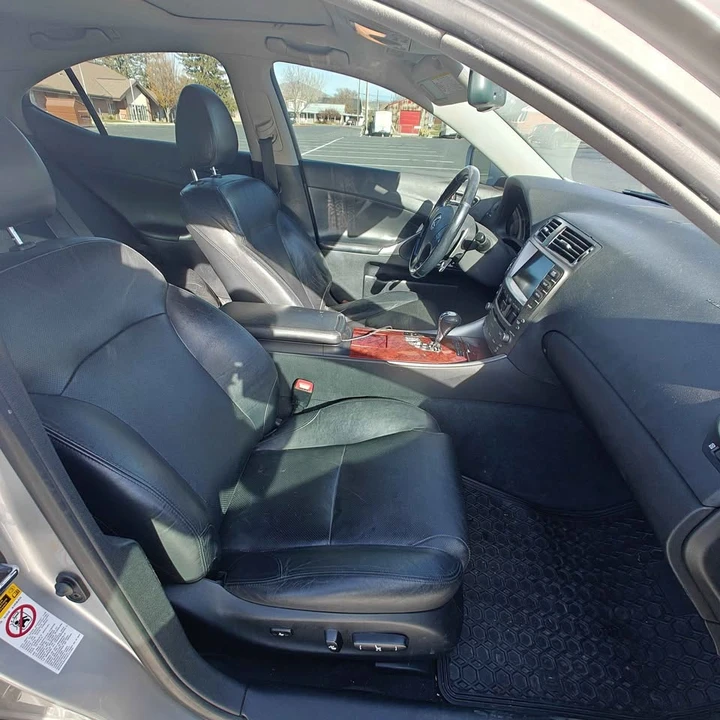 2006 Lexus IS 2nd Gen - Image 7 of 11
