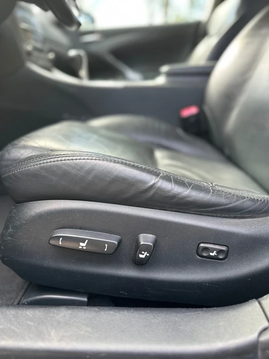 2006 Lexus IS 1st Gen - Image 15 of 21