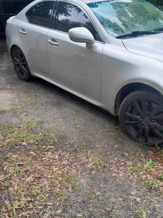 2006 Lexus IS 2nd Gen - Image 2 of 5