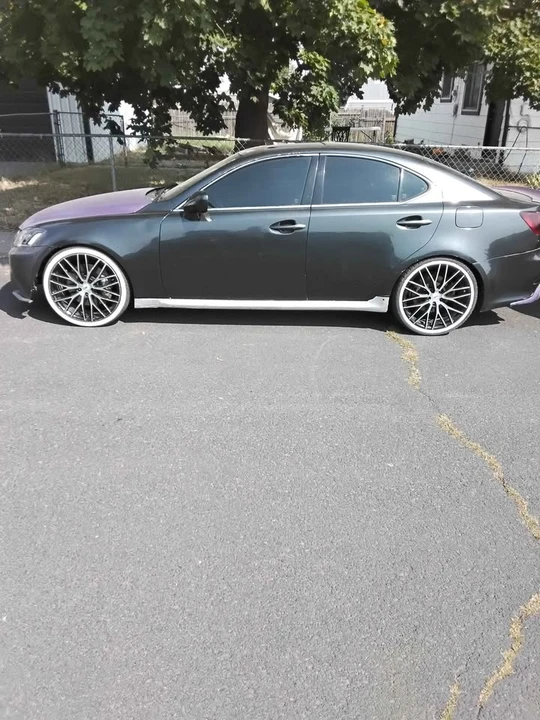 2006 Lexus IS 2nd Gen - Image 2 of 5