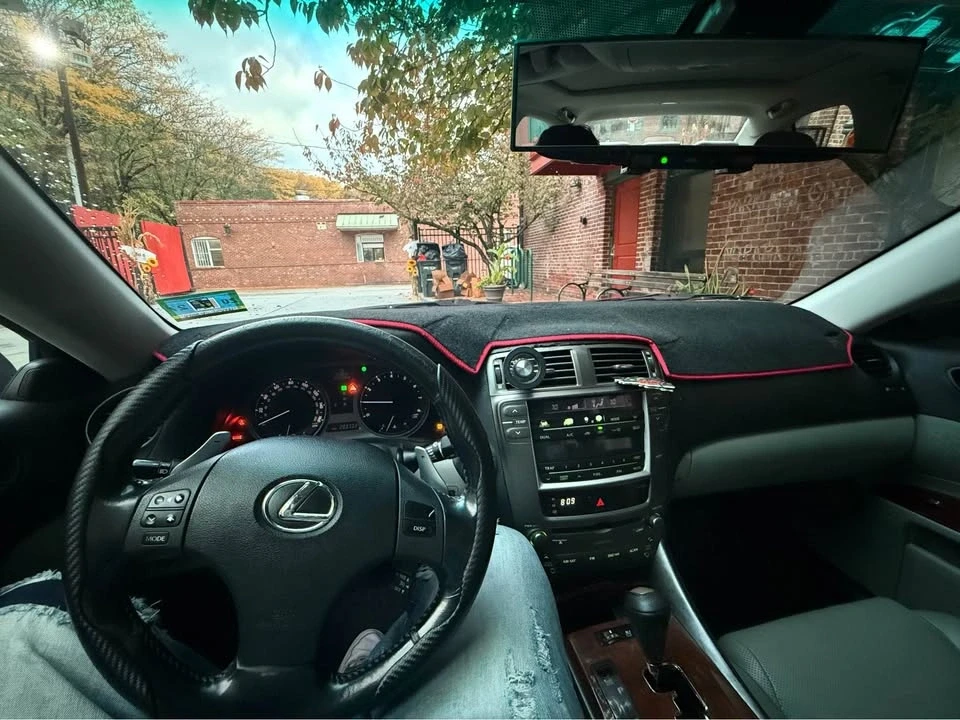 2006 Lexus IS 2nd Gen - Image 2 of 2