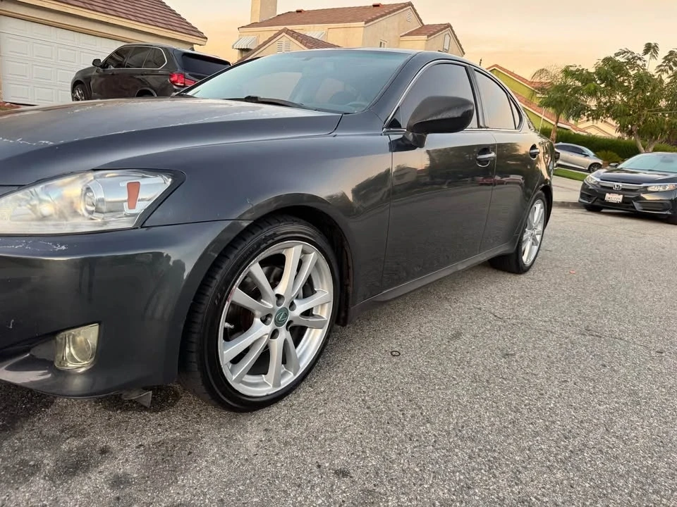 2006 Lexus IS 2nd Gen - Image 2 of 8