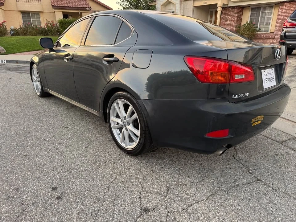 2006 Lexus IS 2nd Gen - Image 5 of 8