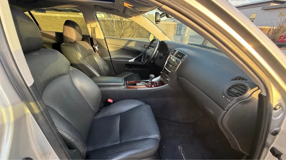 2006 Lexus IS 2nd Gen - Image 12 of 16