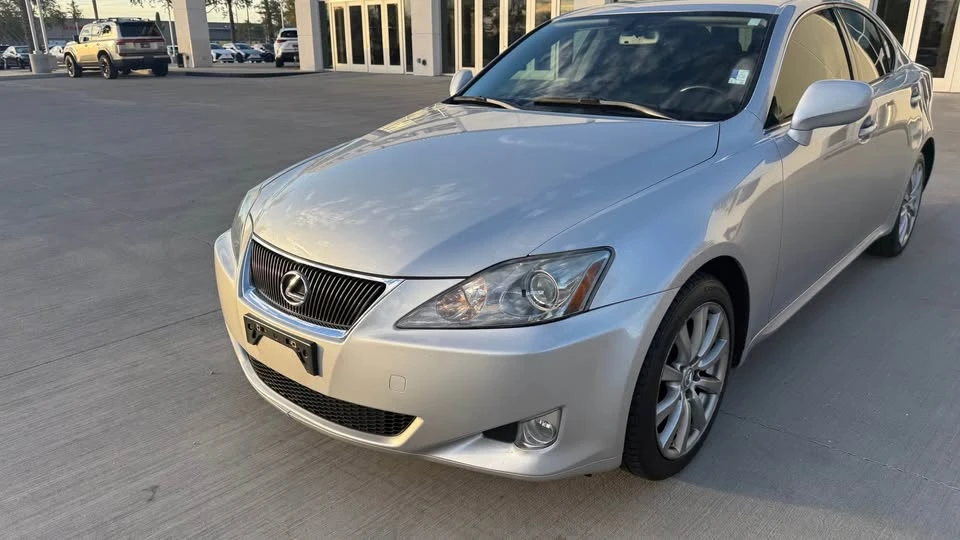 2006 Lexus IS 2nd Gen - Image 8 of 16
