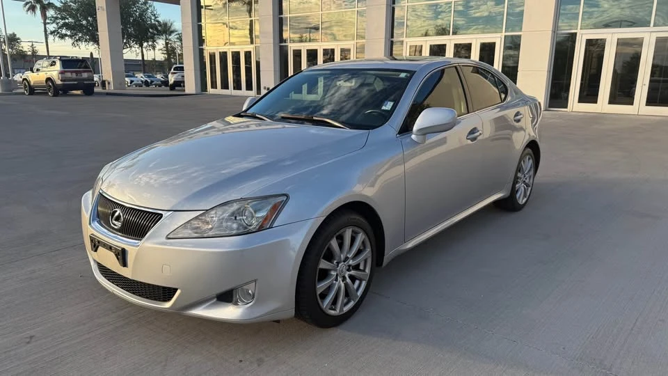 2006 Lexus IS 2nd Gen - Image 7 of 16