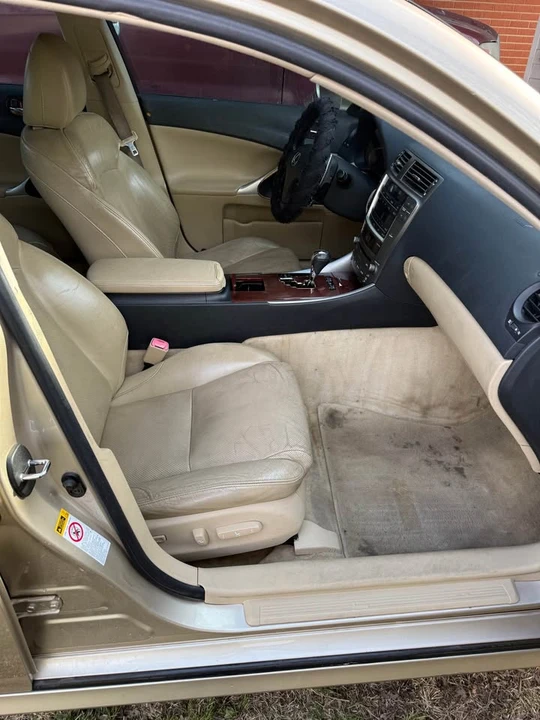 2006 Lexus IS 2nd Gen - Image 5 of 9
