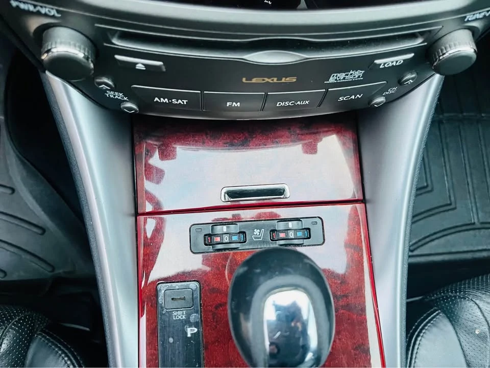 2006 Lexus IS 2nd Gen - Image 14 of 18