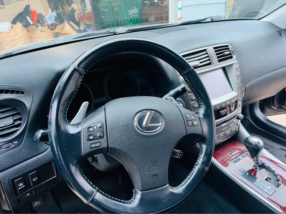 2006 Lexus IS 2nd Gen - Image 9 of 18