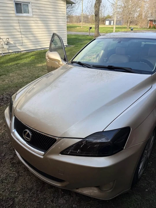 2006 Lexus IS 2nd Gen - Image 2 of 9