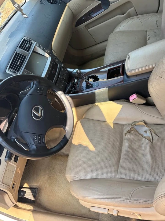 2006 Lexus IS 2nd Gen - Image 2 of 7
