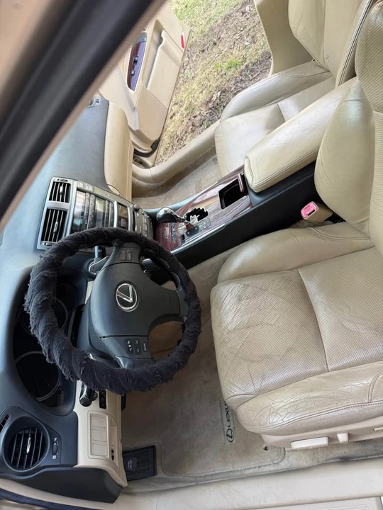 2006 Lexus IS 2nd Gen - Image 3 of 9