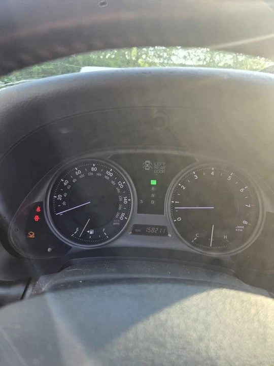 2006 Lexus IS 2nd Gen - Image 9 of 14