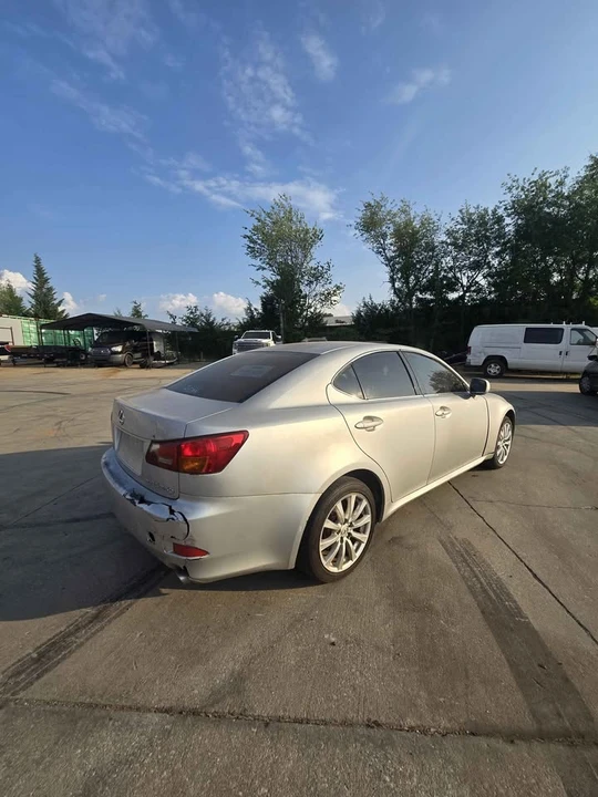 2006 Lexus IS 2nd Gen - Image 4 of 14